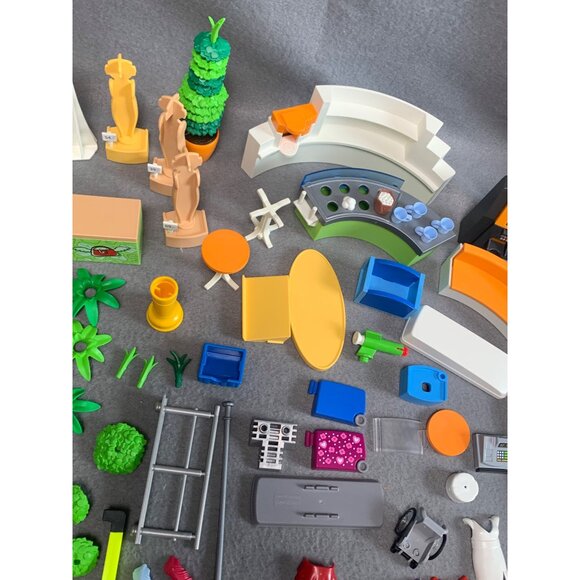 Playmobil Mixed Lot: People Accessories Furniture & More Perfect for Kids or Col - Picture 10 of 16